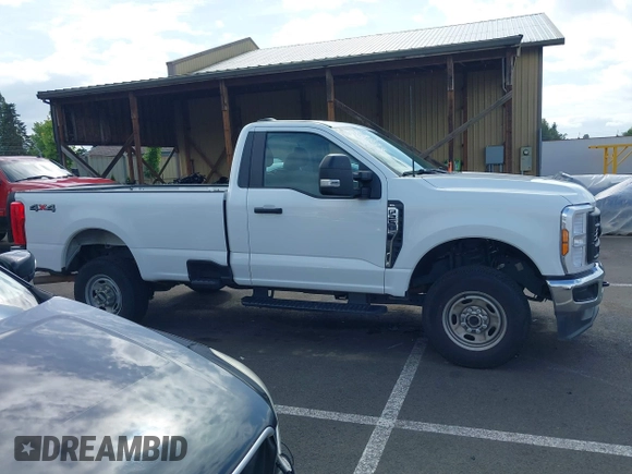 2024 Ford F-250 XL with VIN 1FTBF2BA2RED61478, listed as a IAAI auction lot 42238749 with 28,707 mi miles and . Bid and sale history available at DreamBid. Image 13.