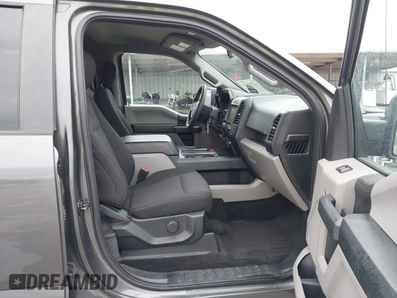 2018 Ford F-150 XL z VIN 1FTEW1CP3JKC21438, wystawiony jako IAAI lot #42207035 z przebiegiem 86 417 mil mil oraz . Historia ofert i sprzedaży dostępna na DreamBid. Obrazek 5.