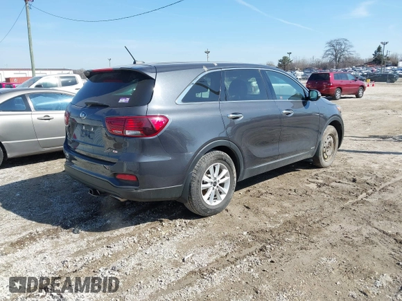 2019 Kia Sorento LX with VIN 5XYPGDA38KG515237, listed as a IAAI auction lot 41782259 with 55,543 mi miles. Bid and sale history available at carsss.com. Image 4.