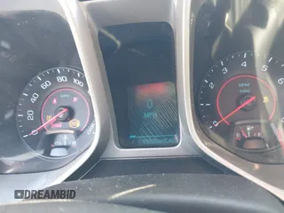 2013 Chevrolet Camaro LS с VIN 2G1FA1E32D9247590, выставлен на аукционе IAAI как лот 41428289 с пробегом 93 838 миль миль и . История ставок и продаж доступна на DreamBid. Изображение 7.