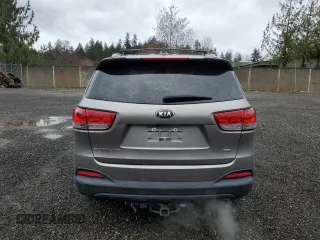 2018 Kia Sorento L with VIN 5XYPG4A32JG408103, listed as a Copart auction lot 49553575 with 136,879 mi miles and Clean Title. Bid and sale history available at carsss.com. Image 6.