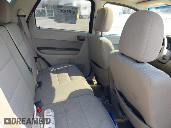 2011 Ford Escape XLT with VIN 1FMCU9DG2BKB88326, listed as a IAAI auction lot 41848202 with 173,464 mi miles and . Bid and sale history available at DreamBid. Image 8.