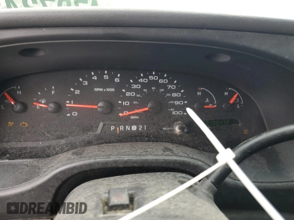 2008 Ford Econoline Passenger XL with VIN 1FBNE31LX8DA20587, listed as a Copart auction lot 47973485 with 218,047 mi miles and Clean Title. Bid and sale history available at carsss.com. Image 9.