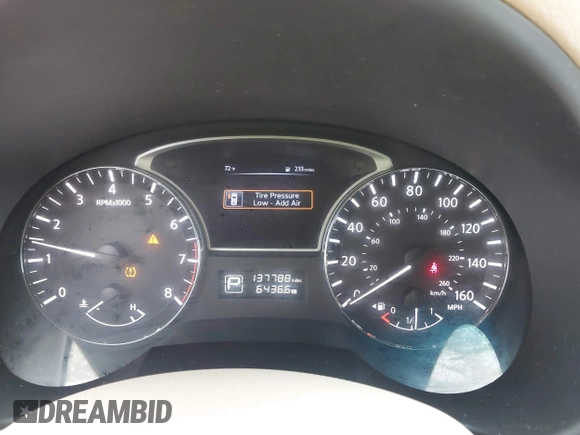 2015 Nissan Altima 2.5 SV with VIN 1N4AL3AP7FC582717, listed as a IAAI auction lot 42073631 with 137,788 mi miles. Bid and sale history available at carsss.com. Image 7.
