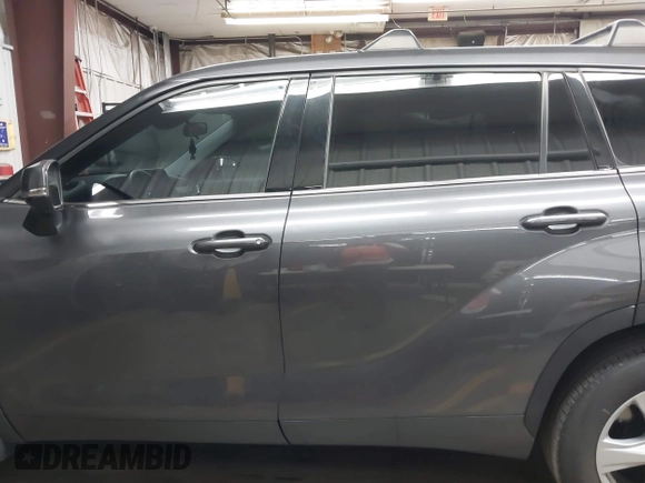 2021 Toyota Highlander L with VIN 5TDCZRBH2MS146641, listed as a IAAI auction lot 42237613 with 68,480 mi miles and . Bid and sale history available at DreamBid. Image 15.