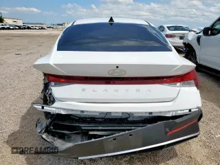 2024 Hyundai Elantra SE with VIN KMHLL4DG6RU851739, listed as a Copart auction lot 58373805 with 7,641 mi miles and Clean title. Bid and sale history available at DreamBid. Image 6.