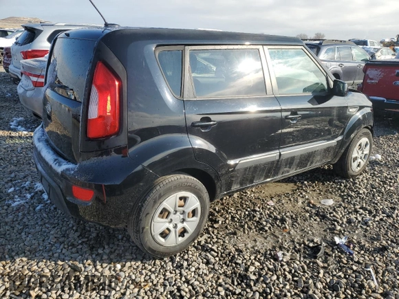 2012 Kia Soul with VIN KNDJT2A58C7745351, listed as a Copart auction lot 46254015 with 135,323 mi miles and Salvage Title. Bid and sale history available at carsss.com. Image 3.