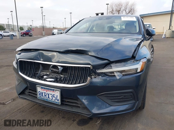 2019 Volvo S60 Momentum with VIN 7JR102FK6KG011458, listed as a IAAI auction lot 41515206 with 42,848 mi miles. Bid and sale history available at carsss.com. Image 6.