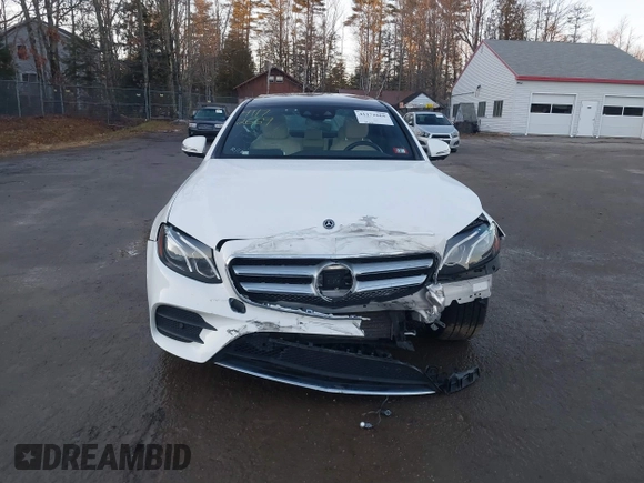 2019 Mercedes-Benz E-Class E 300 with VIN WDDZF4KB2KA609220, listed as a IAAI auction lot 41172669 with 49,607 mi miles. Bid and sale history available at carsss.com. Image 11.
