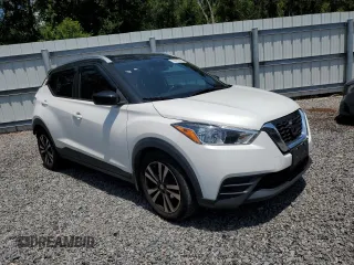 2020 Nissan Kicks SV z VIN 3N1CP5CV9LL487710, wystawiony jako Copart lot #58723695 z przebiegiem 76 425 mil mil oraz Szkoda całkowita • Salvage title. Historia ofert i sprzedaży dostępna na DreamBid. Obrazek 4.