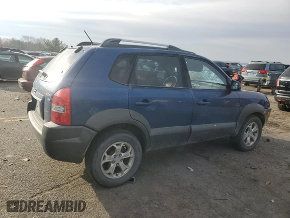 2009 Hyundai Tucson SE with VIN KM8JN72D79U113802, listed as a Copart auction lot 83455074 with 201,936 mi miles and Clean Title. Bid and sale history available at carsss.com. Image 3.