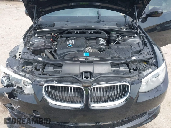 2011 BMW 3 Series 328i z VIN WBAKE5C52BE429545, wystawiony jako IAAI lot #41712599 z przebiegiem 67 746 mil mil oraz . Historia ofert i sprzedaży dostępna na DreamBid. Obrazek 10.