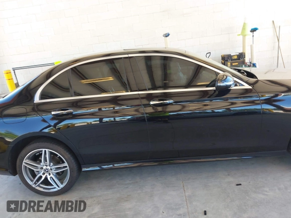 2018 Mercedes-Benz E 300 with VIN WDDZF4JBXJA349973, listed as a IAAI auction lot 42630433 with 79,153 mi miles and . Bid and sale history available at DreamBid. Image 13.
