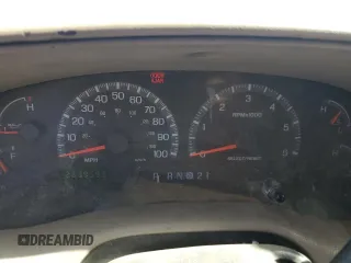 2000 Ford F-150 XL with VIN 1FTRX18L7YKA42575, listed as a Copart auction lot 73034804 with 263,959 mi miles and Non repairable. Bid and sale history available at DreamBid. Image 9.