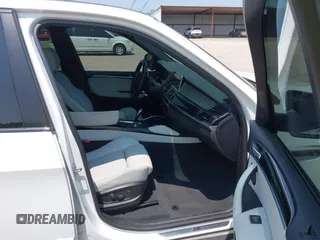 2010 BMW X5 M z VIN 5YMGY0C53ALK26006, wystawiony jako IAAI lot #42329794 z przebiegiem Nie podano mil oraz . Historia ofert i sprzedaży dostępna na DreamBid. Obrazek 5.