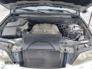 2005 BMW X5 4.4i with VIN 5UXFB53545LV18027, listed as a IAAI auction lot 41902787 with 1 mi miles. Bid and sale history available at carsss.com. Image 10.