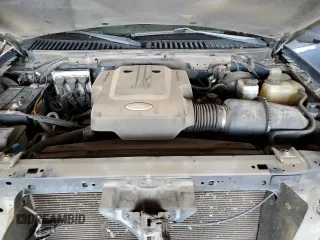 2004 Ford Expedition XLT z VIN 1FMPU16WX4LB62450, wystawiony jako Copart lot #60222535 z przebiegiem 101 734 mil mil oraz Szkoda całkowita • Salvage title. Historia ofert i sprzedaży dostępna na DreamBid. Obrazek 11.