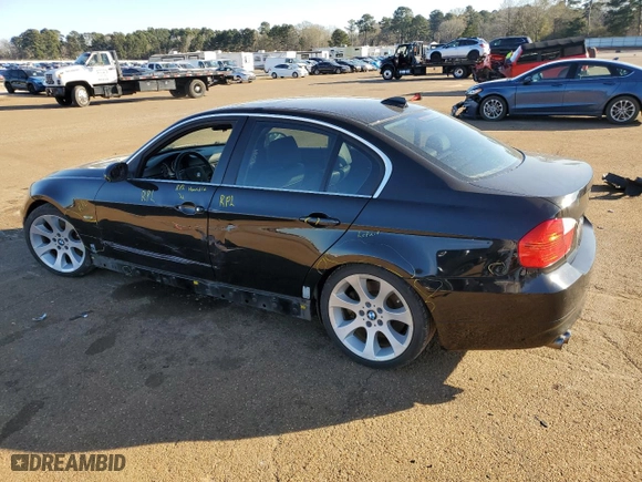 2006 BMW 3 Series 330i with VIN WBAVB33546KR75071, listed as a Copart auction lot 42124475 with 263,215 mi miles and Salvage Title. Bid and sale history available at carsss.com. Image 2.