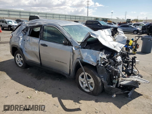 2022 Jeep Compass Sport with VIN 3C4NJCABXNT213956, listed as a Copart auction lot 69584354 with 20,158 mi miles and Salvage Title. Bid and sale history available at carsss.com. Image 4.