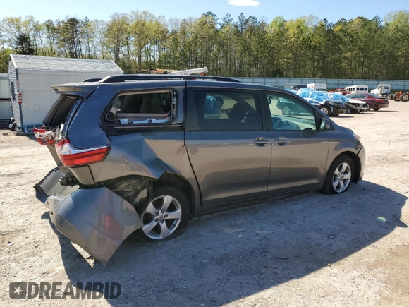 2016 Toyota Sienna LE AAS с VIN 5TDKK3DC7GS723554, выставлен на аукционе Copart как лот 53332905 с пробегом 131 216 миль миль и Списание • Salvage title. История ставок и продаж доступна на DreamBid. Изображение 3.