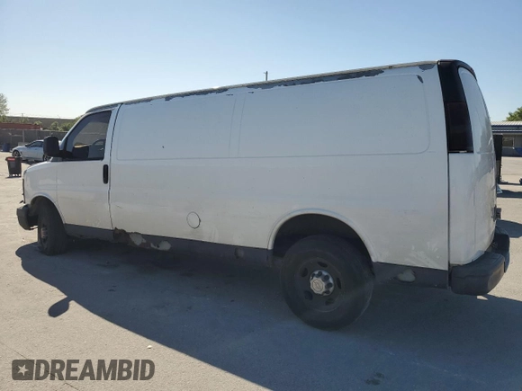 2006 Chevrolet Express Cargo Van with VIN 1GCGG29VX61141682, listed as a Copart auction lot 49008555 with 331,762 mi miles and Salvage Title. Bid and sale history available at carsss.com. Image 2.