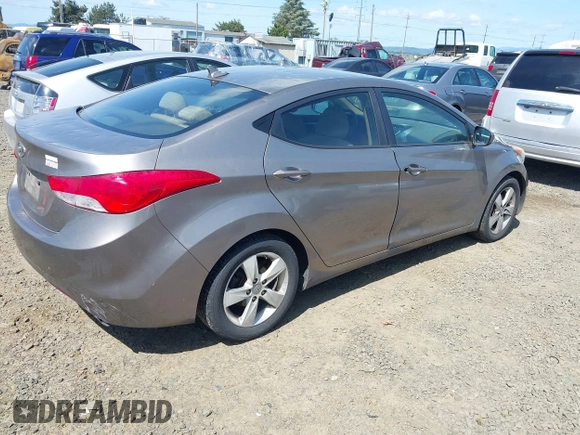 2012 Hyundai Elantra Limited z VIN 5NPDH4AE8CH099976, wystawiony jako IAAI lot #42327888 z przebiegiem 256 867 mil mil oraz . Historia ofert i sprzedaży dostępna na DreamBid. Obrazek 4.