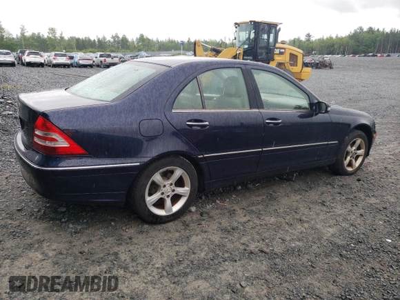 2007 Mercedes-Benz C 230 Sport z VIN WDBRF52H87F862300, wystawiony jako Copart lot #63979635 z przebiegiem 219 559 mil mil oraz Czysty tytuł • Clean title. Historia ofert i sprzedaży dostępna na DreamBid. Obrazek 3.
