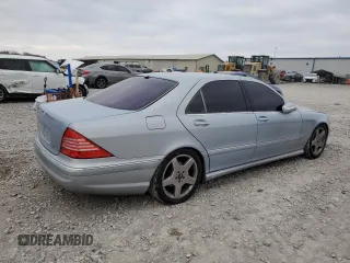2005 Mercedes-Benz S-Class 5.0L with VIN WDBNG75J05A452316, listed as a Copart auction lot 82888994 with 167,954 mi miles and Salvage Title. Bid and sale history available at carsss.com. Image 3.