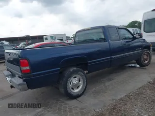 2001 Dodge 2500 with VIN 1B7KC23W31J257760, listed as a IAAI auction lot 42085400 with 231,965 mi miles. Bid and sale history available at carsss.com. Image 4.