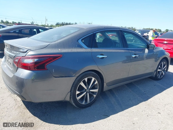2017 Nissan Altima 2.5 SR with VIN 1N4AL3APXHC142963, listed as a IAAI auction lot 41849533 with 51,237 mi miles. Bid and sale history available at carsss.com. Image 17.