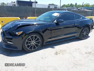 2015 Ford Mustang EcoBoost z VIN 1FA6P8TH6F5382719, wystawiony jako IAAI lot #42316250 z przebiegiem 119 412 mil mil oraz . Historia ofert i sprzedaży dostępna na DreamBid. Obrazek 2.