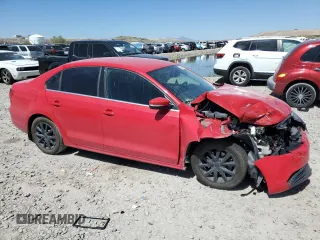 2013 Volkswagen Jetta SE with VIN 3VWDP7AJ6DM401761, listed as a Copart auction lot 52921765 with 119,847 mi miles and Salvage title. Bid and sale history available at DreamBid. Image 4.
