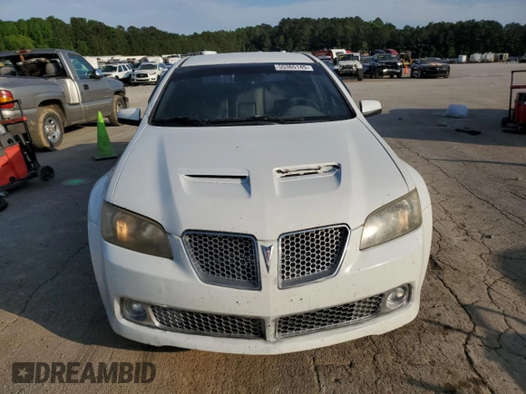2008 Pontiac G8 z VIN 6G2ER57708L141874, wystawiony jako Copart lot #55365145 z przebiegiem 176 743 mil mil oraz Czysty tytuł • Clean title. Historia ofert i sprzedaży dostępna na DreamBid. Obrazek 5.