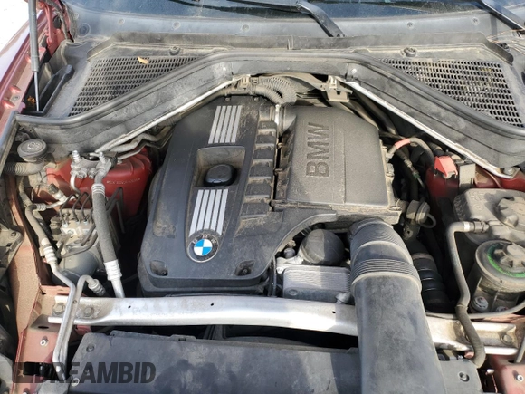 2010 BMW X6 xDrive35i z VIN 5UXFG4C50AL226655, wystawiony jako Copart lot #47475925 z przebiegiem Nie podano mil oraz Szkoda całkowita • Salvage title. Historia ofert i sprzedaży dostępna na DreamBid. Obrazek 12.