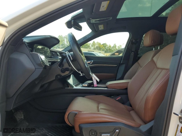 2021 Audi e-tron Prestige with VIN WA1VABGE9MB026522, listed as a Copart auction lot 68485673 with 23,448 mi miles. Bid and sale history available at carsss.com. Image 7.
