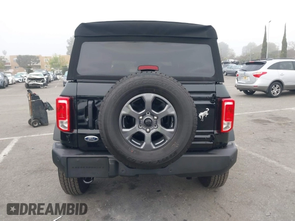 2024 Ford Bronco Big Bend with VIN 1FMDE7BH2RLB44476, listed as a IAAI auction lot 41590106 with 673 mi miles and . Bid and sale history available at carsss.com. Image 17.