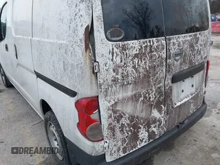 2015 Nissan NV200 SV with VIN 3N6CM0KN9FK704884, listed as a IAAI auction lot 41490407 with 195,583 mi miles and . Bid and sale history available at carsss.com. Image 17.