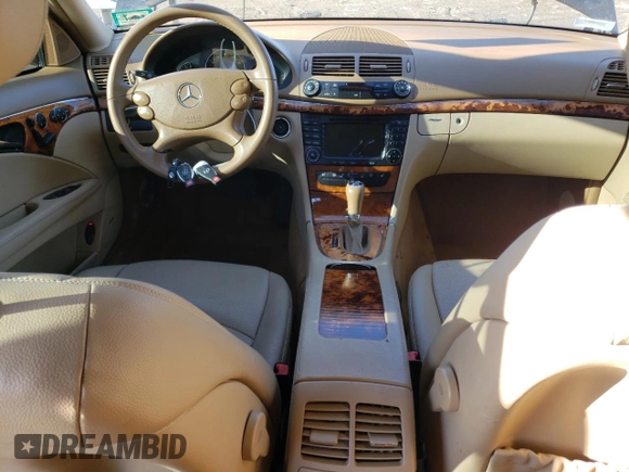 2008 Mercedes-Benz E 350 Luxury z VIN WDBUF87X48B277895, wystawiony jako Copart lot #45256465 z przebiegiem 150 145 mil mil oraz Szkoda całkowita • Salvage title. Historia ofert i sprzedaży dostępna na DreamBid. Obrazek 8.