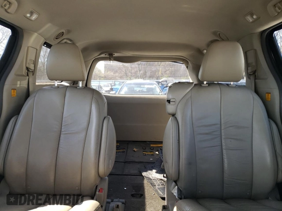 2011 Toyota Sienna XLE AAS with VIN 5TDYK3DC4BS097416, listed as a Copart auction lot 53633645 with 213,580 mi miles and Clean Title. Bid and sale history available at carsss.com. Image 10.