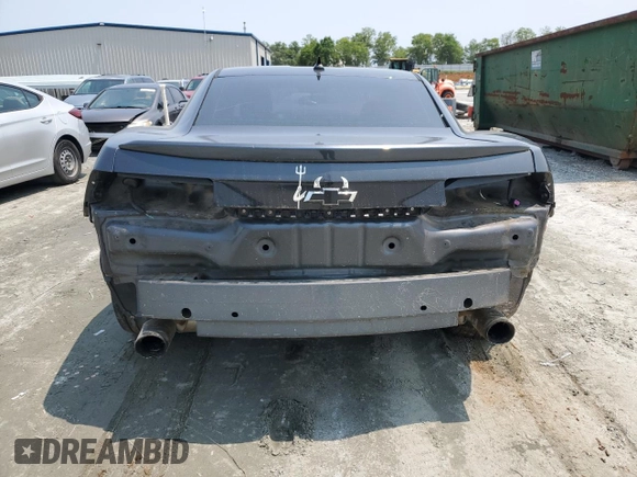 2010 Chevrolet Camaro 1LT z VIN 2G1FB1EV8A9183825, wystawiony jako Copart lot #58250375 z przebiegiem Nie podano mil oraz Czysty tytuł • Clean title. Historia ofert i sprzedaży dostępna na DreamBid. Obrazek 6.