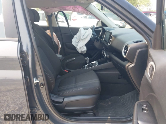 2024 Hyundai Venue Limited with VIN KMHRC8A32RU280155, listed as a IAAI auction lot 42429119 with 17,525 mi miles and . Bid and sale history available at DreamBid. Image 5.
