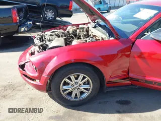 2009 Ford Mustang with VIN 1ZVHT80N795100825, listed as a IAAI auction lot 40588649 with 134,411 mi miles and . Bid and sale history available at carsss.com. Image 6.