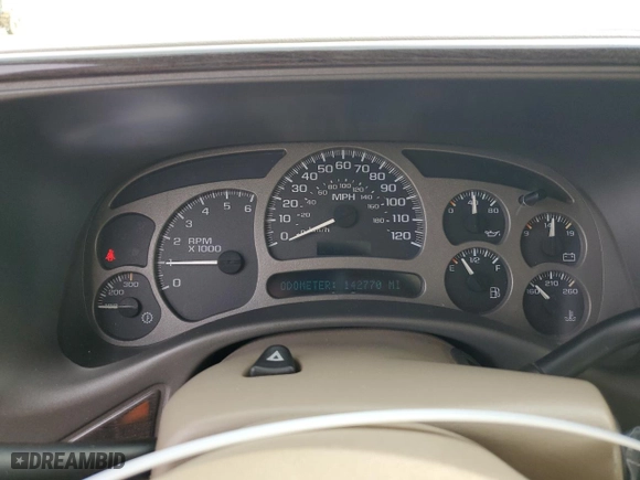 2005 GMC Yukon XL Denali with VIN 1GKFK66U35J241851, listed as a Copart auction lot 47320595 with NaN miles and Salvage Title. Bid and sale history available at carsss.com. Image 9.
