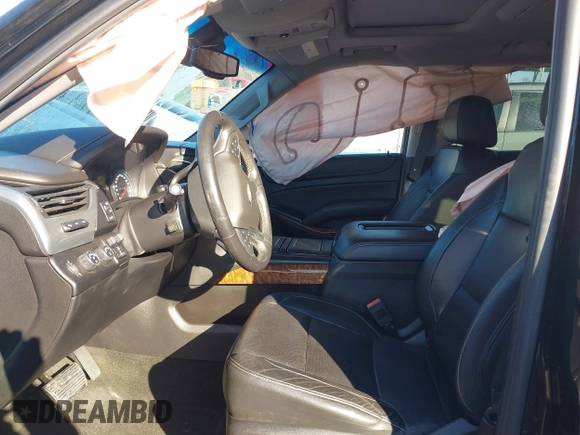 2018 Chevrolet Suburban Premier z VIN 1GNSKJKCXJR134700, wystawiony jako IAAI lot #41282040 z przebiegiem 105 554 mil mil oraz . Historia ofert i sprzedaży dostępna na DreamBid. Obrazek 5.