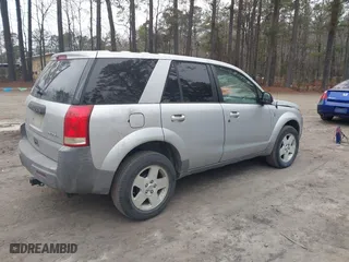 2004 Saturn VUE V6 with VIN 5GZCZ63454S859341, listed as a IAAI auction lot 41362164 with 211,600 mi miles. Bid and sale history available at carsss.com. Image 4.