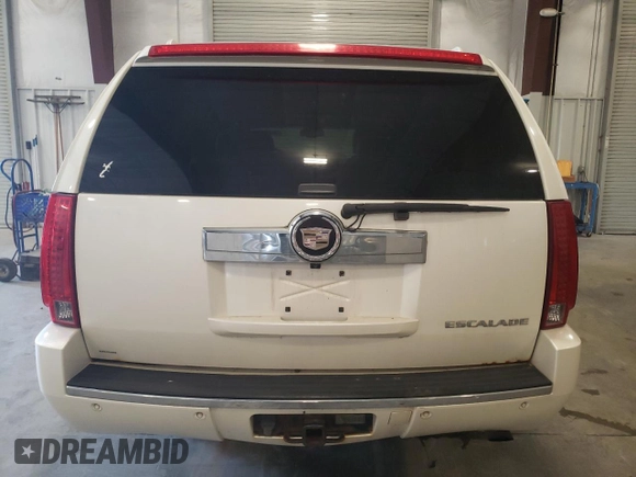 2008 Cadillac Escalade ESV z VIN 1GYFK66858R184955, wystawiony jako Copart lot #55686375 z przebiegiem 184 426 mil mil oraz Czysty tytuł • Clean title. Historia ofert i sprzedaży dostępna na DreamBid. Obrazek 6.