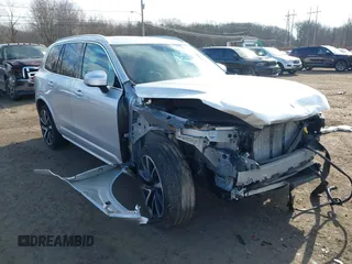 2021 Volvo XC90 Momentum with VIN YV4A22PK2M1710788, listed as a IAAI auction lot 41587754 with 41,439 mi miles and . Bid and sale history available at DreamBid. Image 6.
