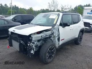 2023 Jeep Renegade Trailhawk z VIN ZACNJDC17PPP43612, wystawiony jako IAAI lot #42486733 z przebiegiem 17 658 mil mil oraz . Historia ofert i sprzedaży dostępna na DreamBid. Obrazek 18.