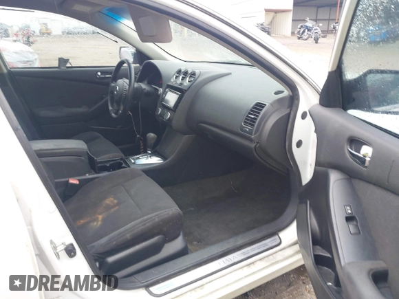 2012 Nissan Altima S with VIN 1N4AL2AP8CN486508, listed as a IAAI auction lot 42433048 with 234,923 mi miles and . Bid and sale history available at DreamBid. Image 5.