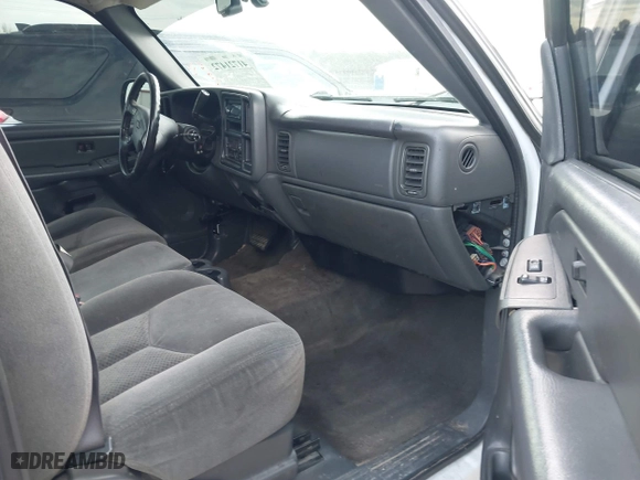 2006 Chevrolet Silverado 1500 LT1 with VIN 2GCEC19T261110996, listed as a IAAI auction lot 41721472 with 242,319 mi miles. Bid and sale history available at carsss.com. Image 5.